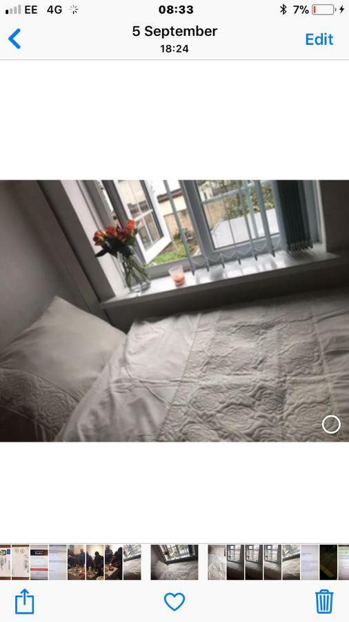 Appartement House à Hounslow Extérieur photo